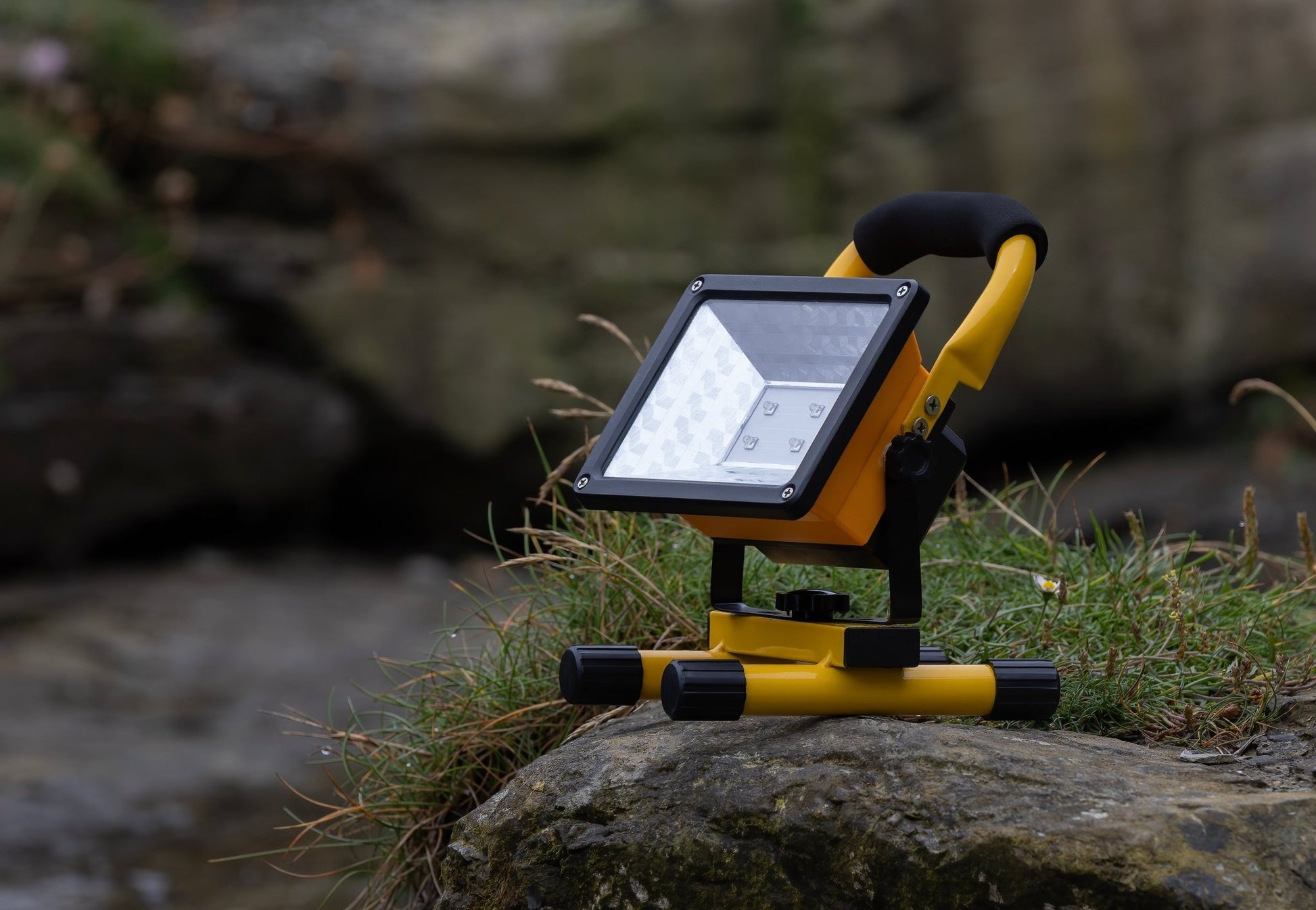 Nightfox Arc | Powerful IR Floodlight | Wide beam | USB - C - Longshot Tactical